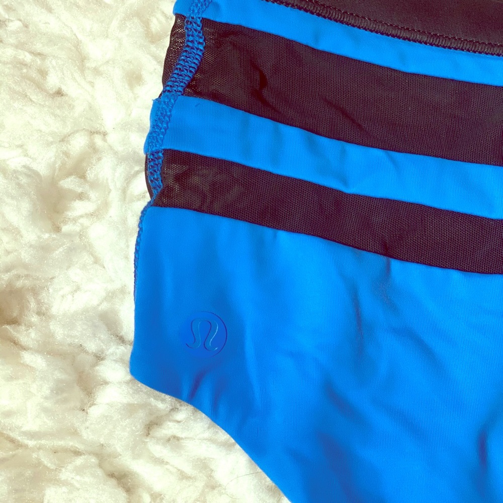 Lululemon reversible swimsuit bottom size 4/6
